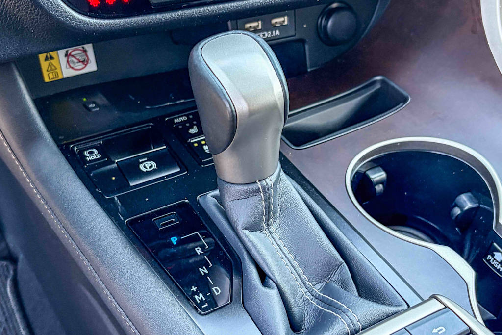 Thumbnail: 2021 Lexus RX - 13