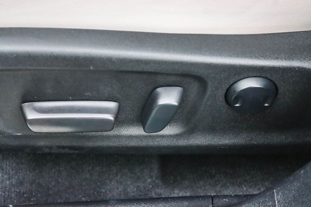 Thumbnail: 2022 Lexus RX - 25