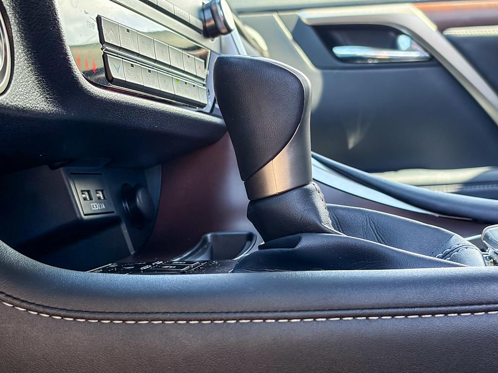 Thumbnail: 2022 Lexus RX - 26