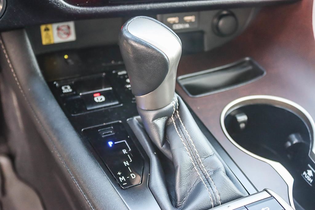 Thumbnail: 2021 Lexus RX - 13