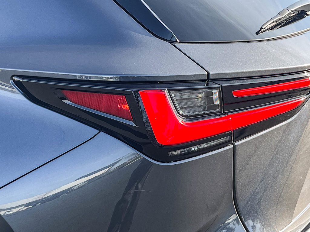 Thumbnail: 2025 Lexus ES - 20