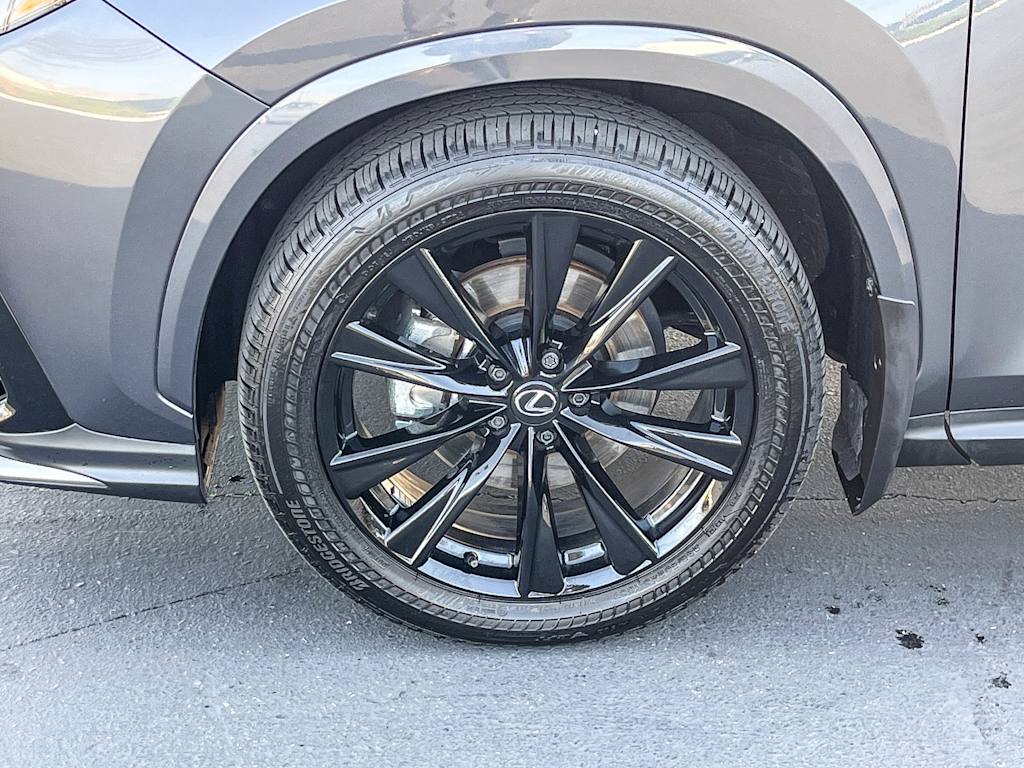 Thumbnail: 2025 Lexus ES - 7