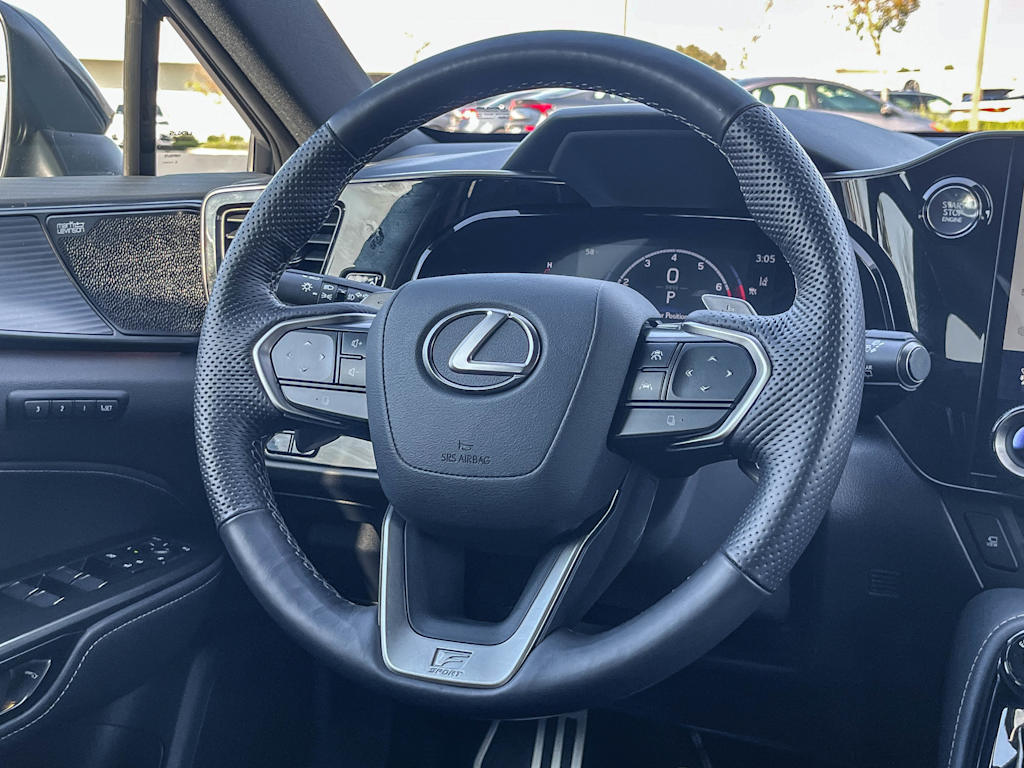 Thumbnail: 2025 Lexus ES - 9