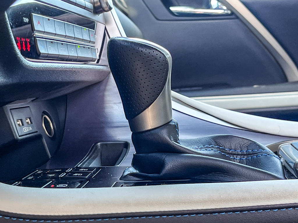 Thumbnail: 2021 Lexus RX - 26