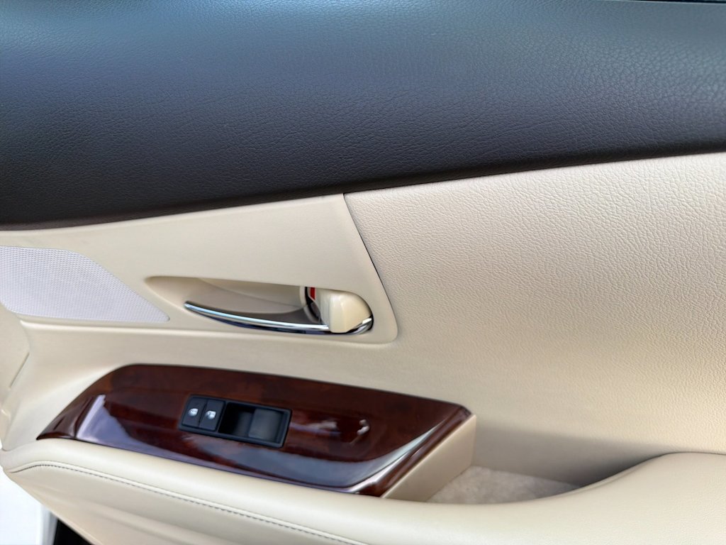 Thumbnail: 2013 Lexus RX - 23