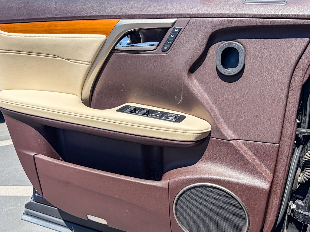 Thumbnail: 2019 Lexus RX - 23