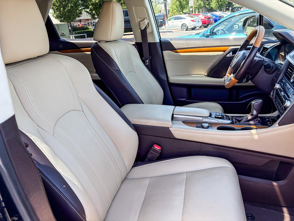 Thumbnail: 2019 Lexus RX - 9