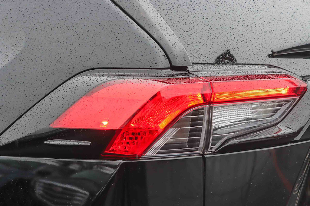 Thumbnail: 2021 Toyota RAV4 - 20