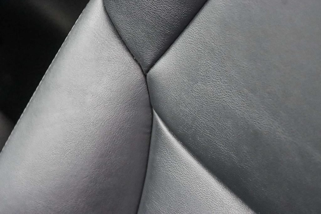 Thumbnail: 2021 Toyota RAV4 - 25