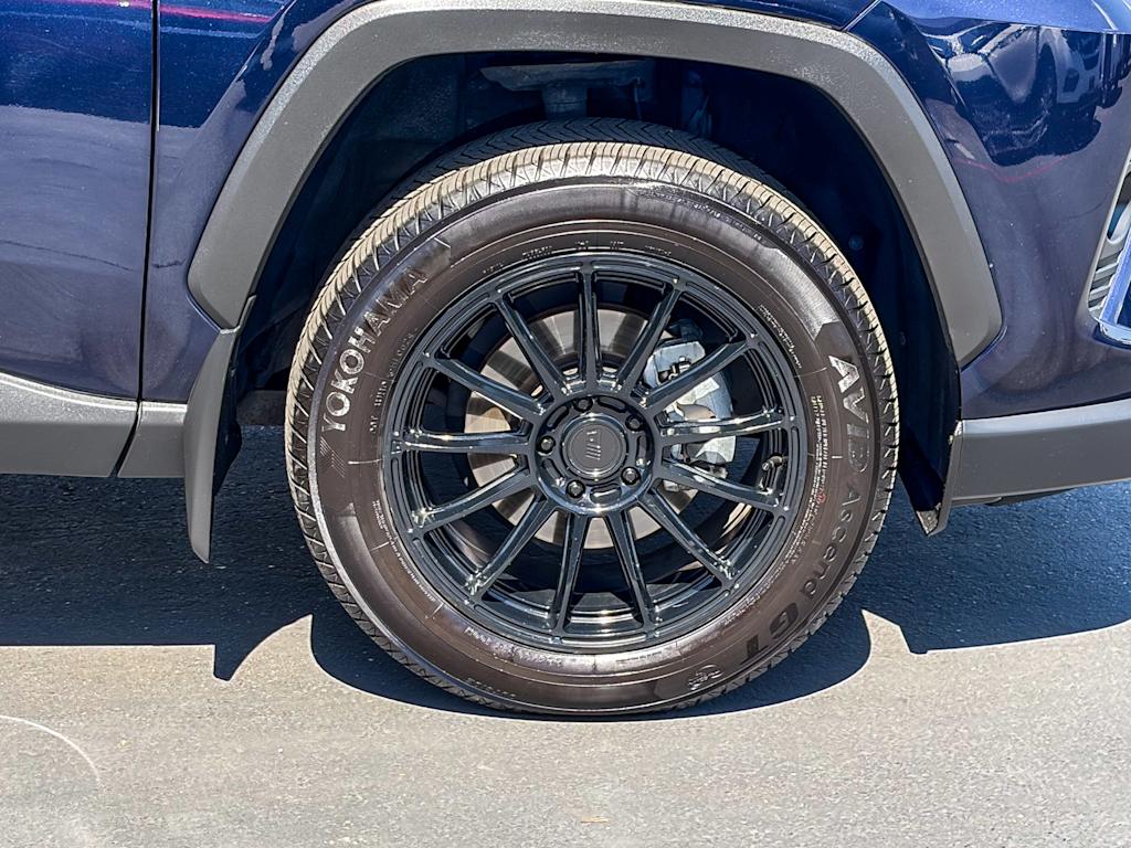 Thumbnail: 2020 Toyota RAV4 - 6