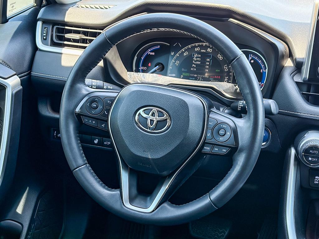 Thumbnail: 2020 Toyota RAV4 - 8
