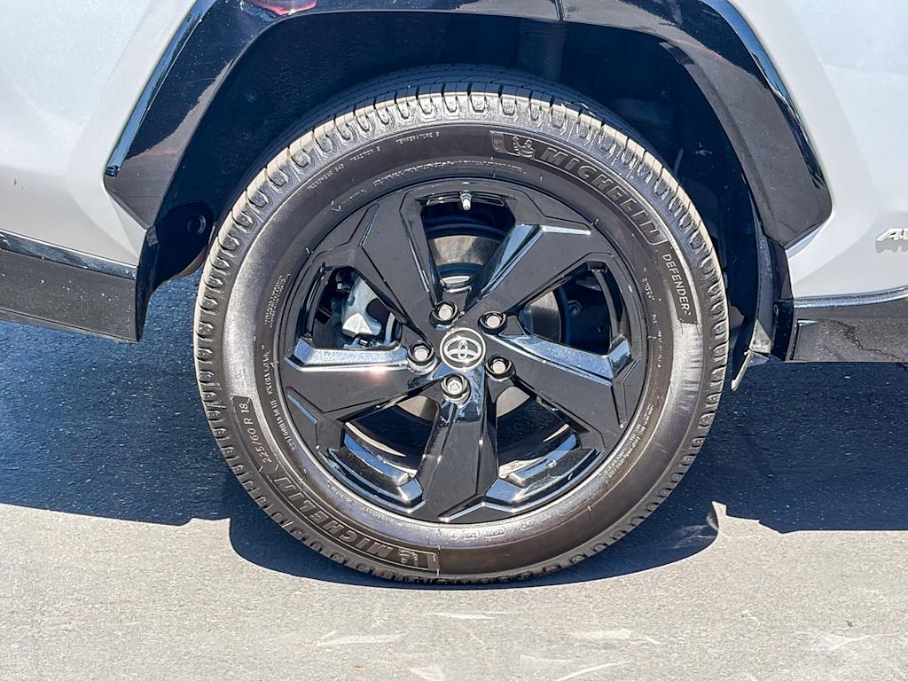 Thumbnail: 2019 Toyota RAV4 - 31