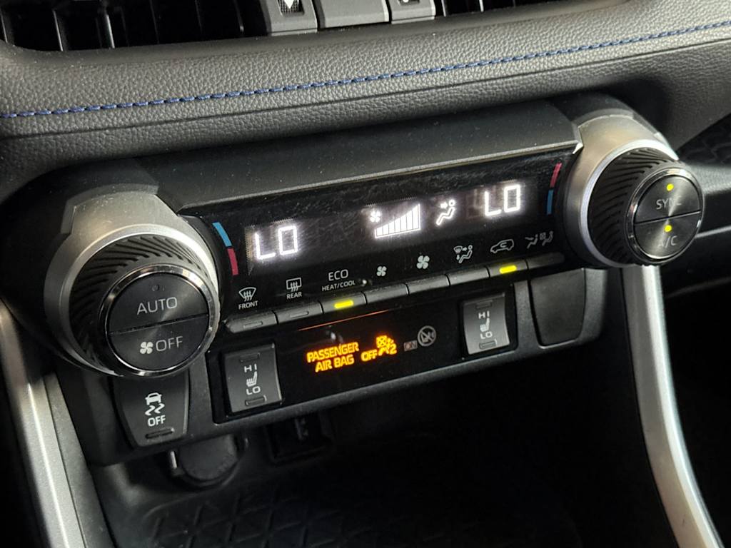Thumbnail: 2019 Toyota RAV4 - 48