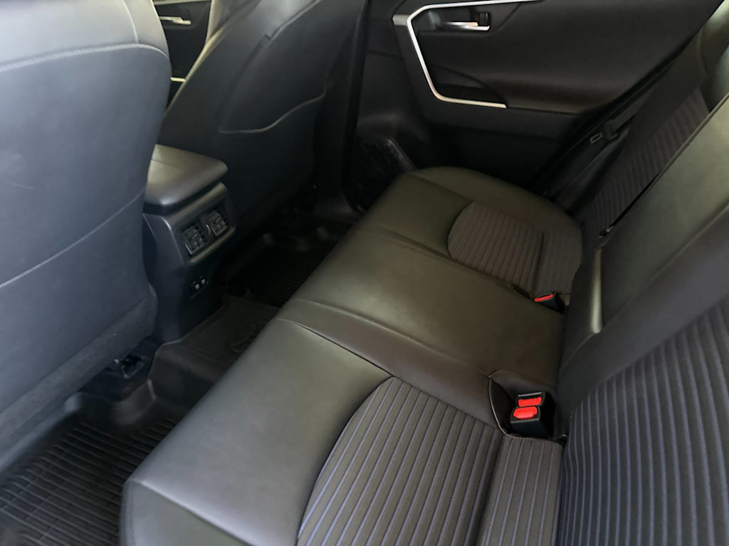 Thumbnail: 2019 Toyota RAV4 - 13