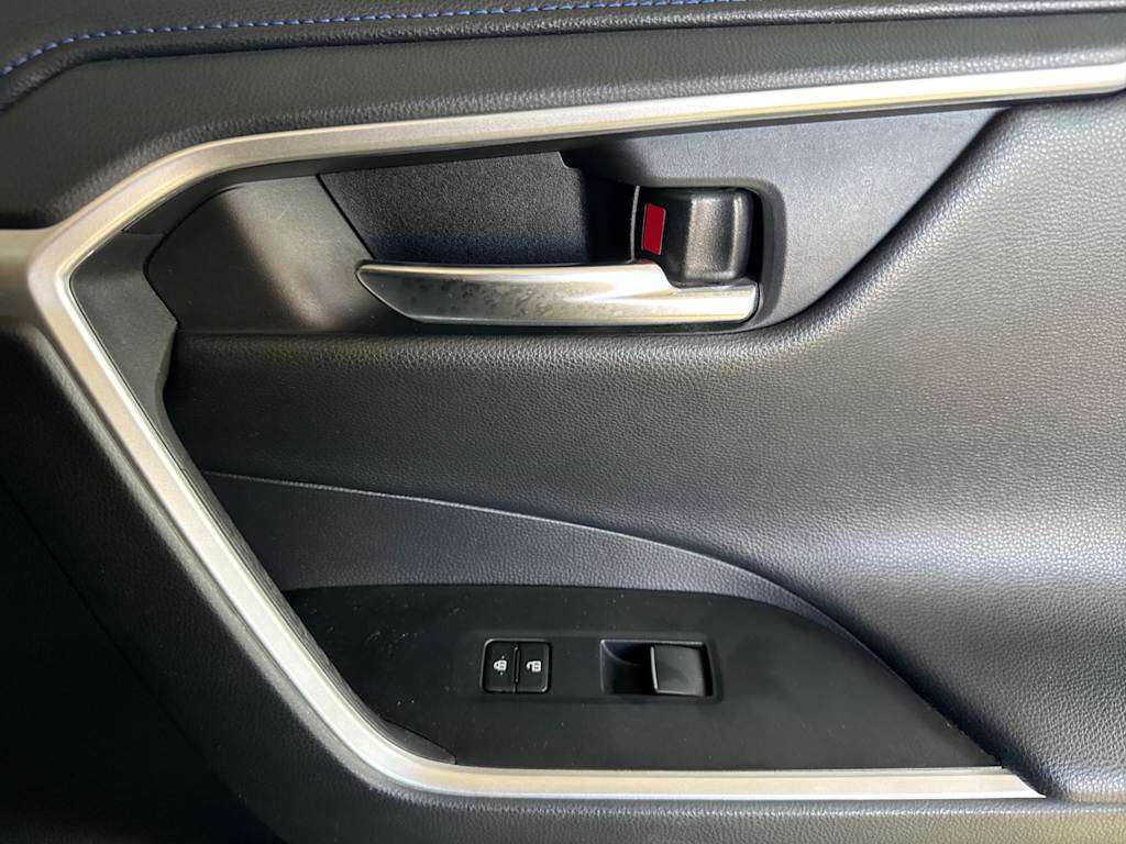 Thumbnail: 2019 Toyota RAV4 - 42