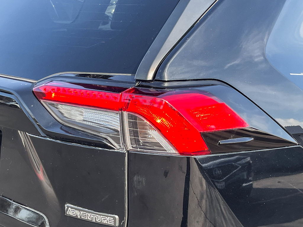 Thumbnail: 2019 Toyota RAV4 - 21