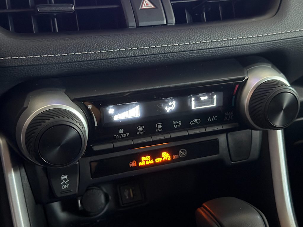 Thumbnail: 2023 Toyota RAV4 - 26