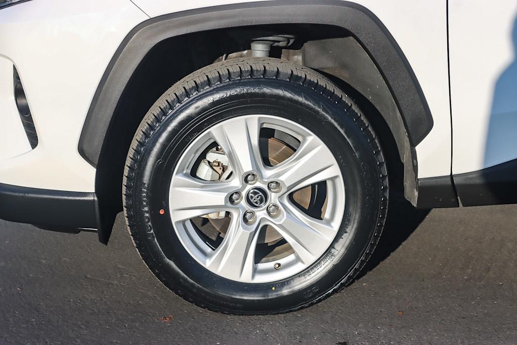 Thumbnail: 2020 Toyota RAV4 - 6