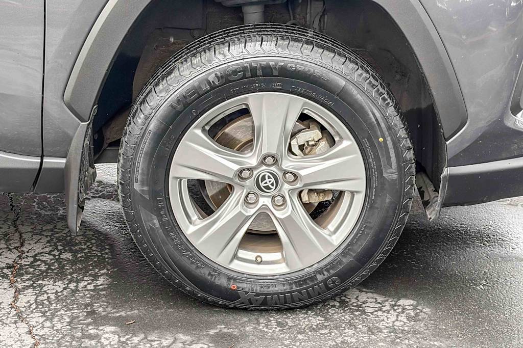 Thumbnail: 2023 Toyota RAV4 - 6