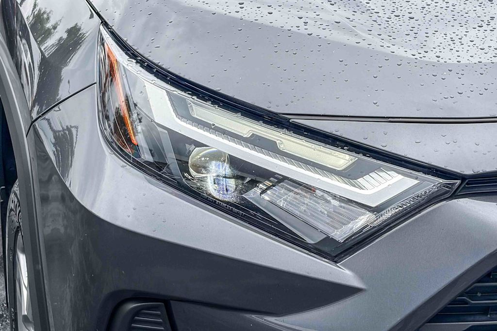 Thumbnail: 2023 Toyota RAV4 - 18