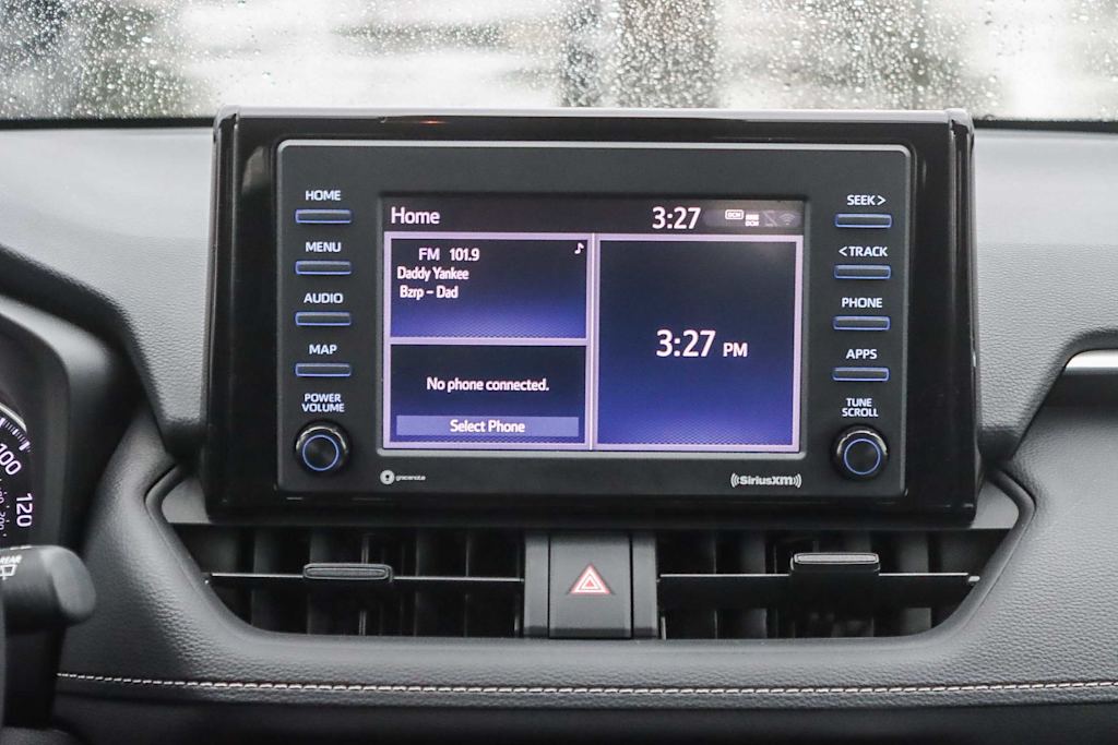 Thumbnail: 2021 Toyota RAV4 - 18