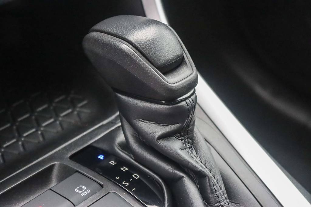 Thumbnail: 2021 Toyota RAV4 - 11