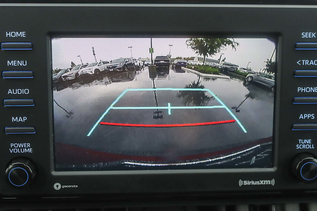 Thumbnail: 2021 Toyota RAV4 - 23