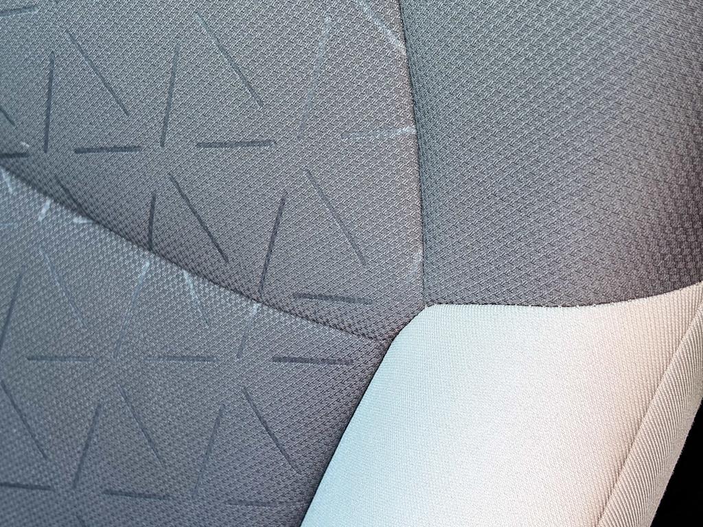 Thumbnail: 2020 Toyota RAV4 - 27