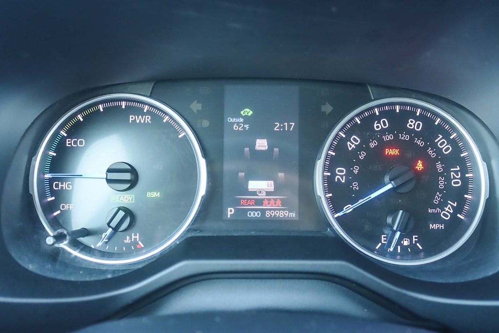 Thumbnail: 2020 Toyota RAV4 - 14