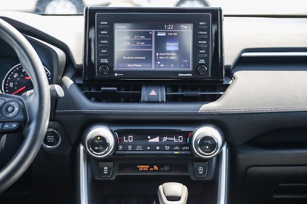 2021 Toyota RAV4 XLE 12