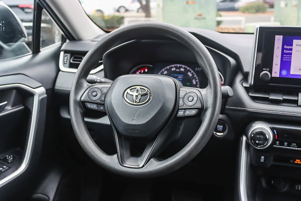 Thumbnail: 2023 Toyota RAV4 - 8