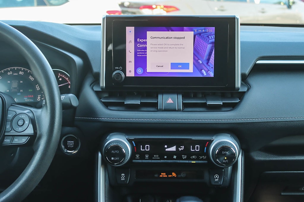 Thumbnail: 2023 Toyota RAV4 - 12