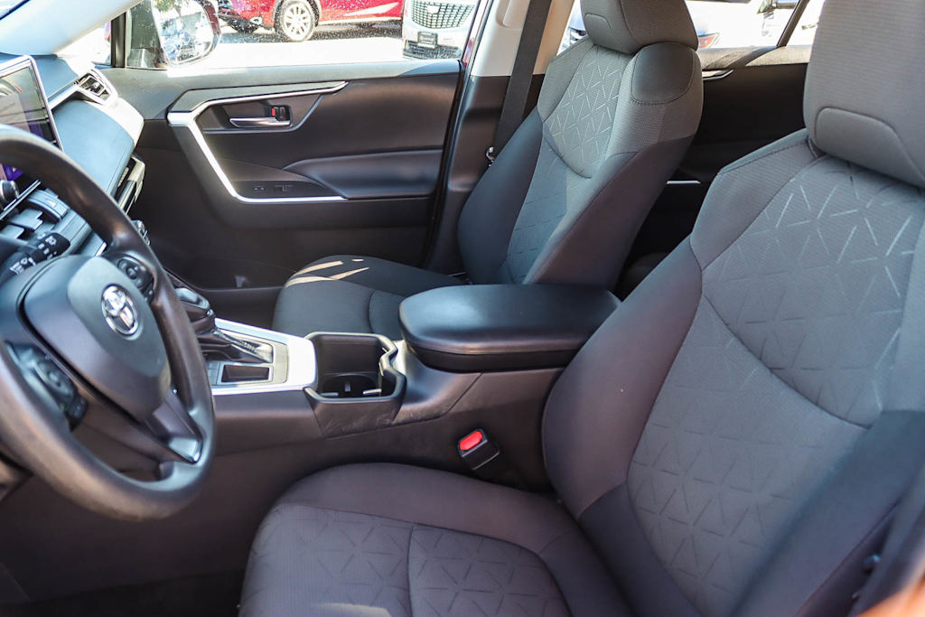 Thumbnail: 2023 Toyota RAV4 - 10