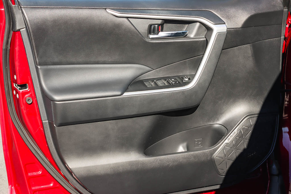 Thumbnail: 2023 Toyota RAV4 - 24