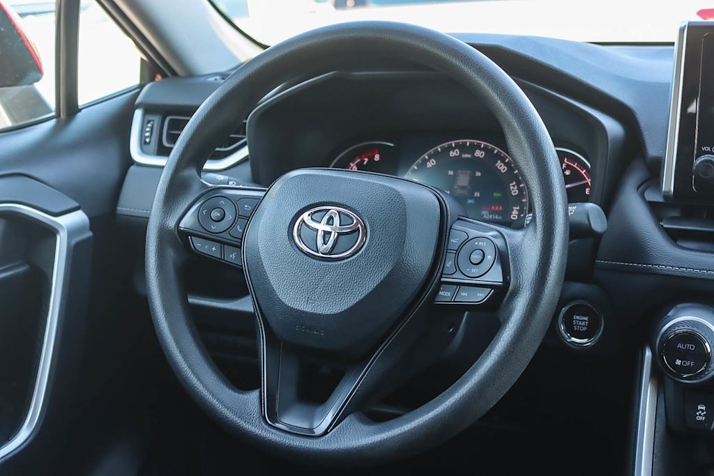 Thumbnail: 2023 Toyota RAV4 - 8