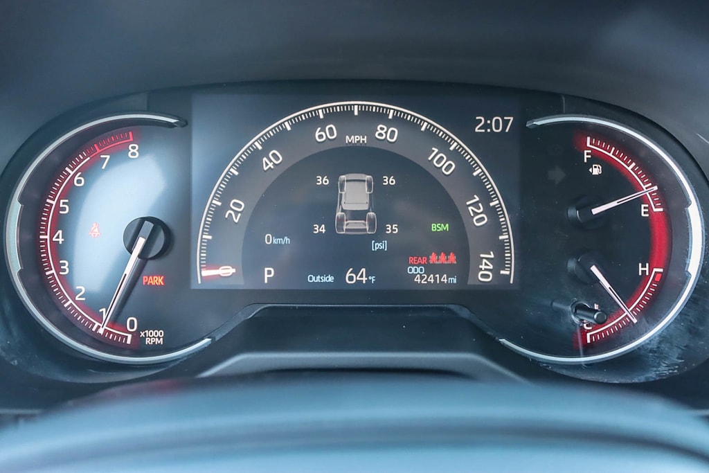 Thumbnail: 2023 Toyota RAV4 - 14