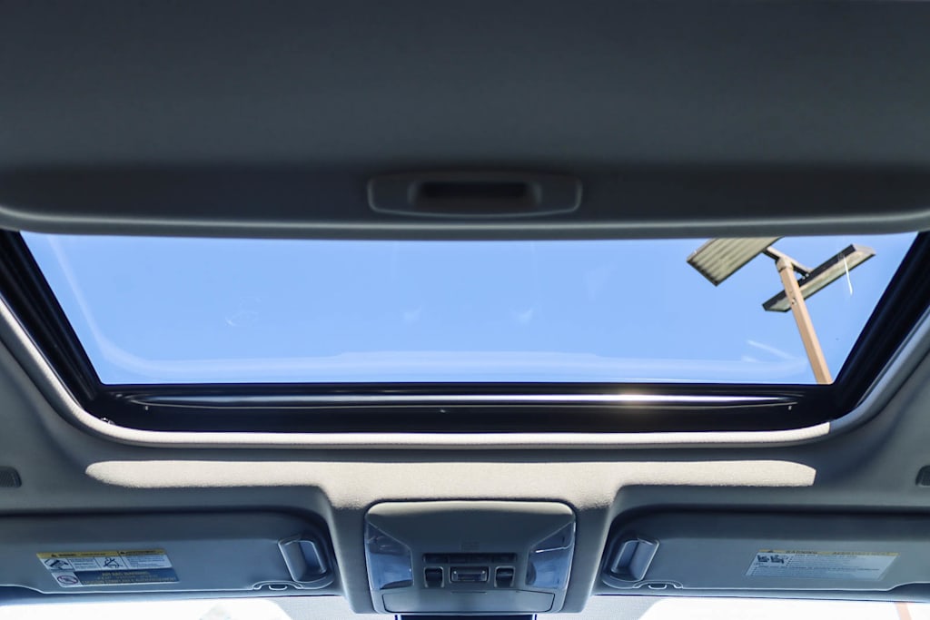 Thumbnail: 2023 Toyota RAV4 - 23