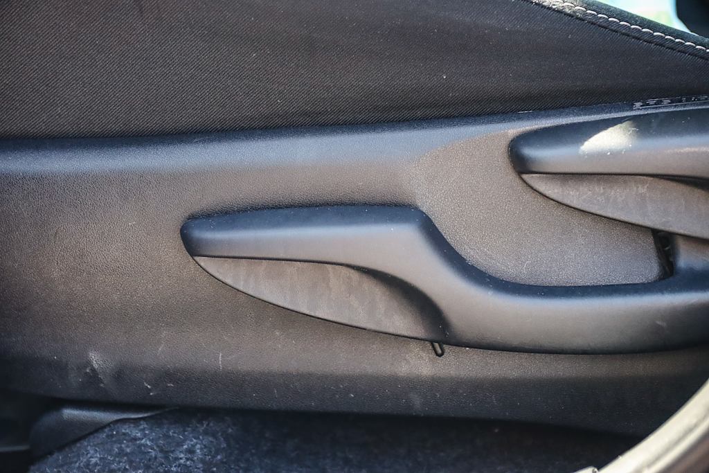 2018 Toyota RAV4 XLE 24