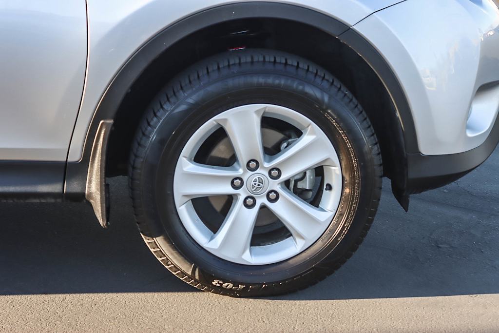 Thumbnail: 2014 Toyota RAV4 - 6