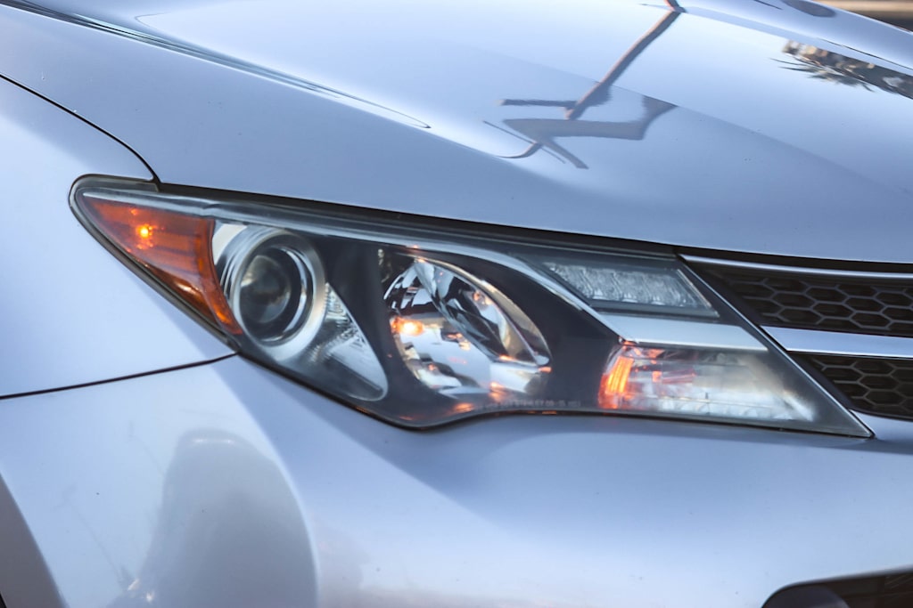 Thumbnail: 2014 Toyota RAV4 - 19