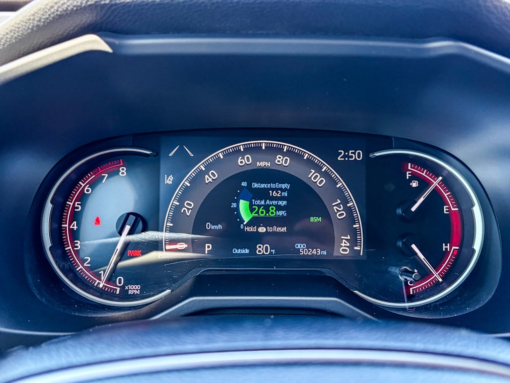 Thumbnail: 2019 Toyota RAV4 - 15