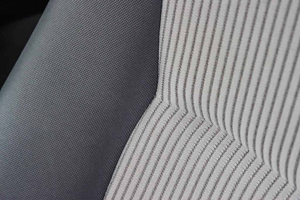 Thumbnail: 2015 Toyota RAV4 - 26