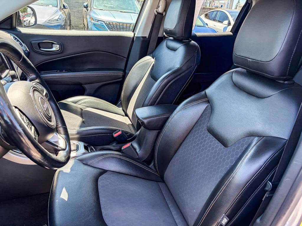 Thumbnail: 2018 Jeep Compass - 10