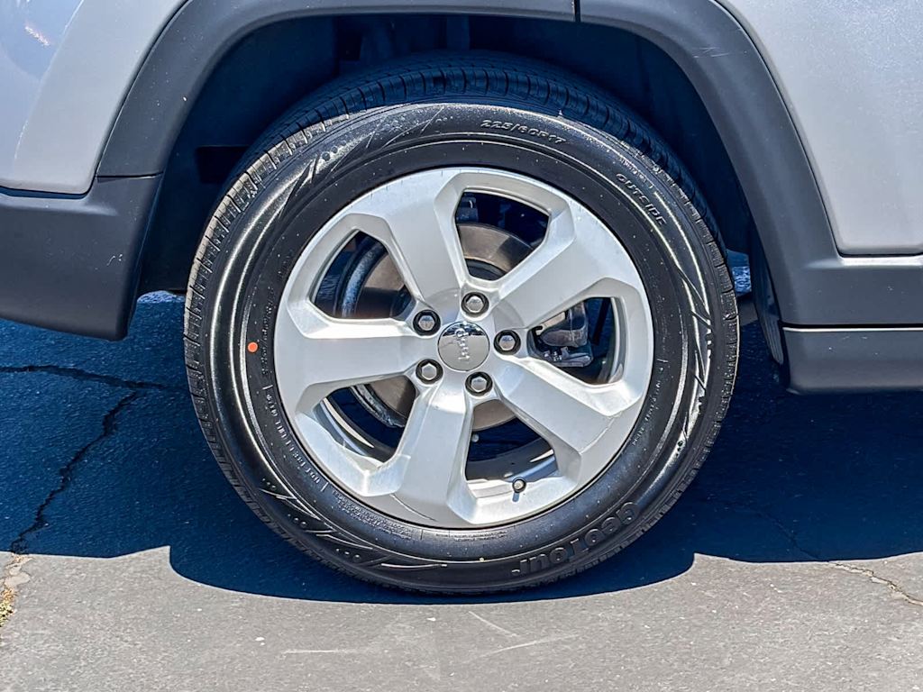 Thumbnail: 2018 Jeep Compass - 19