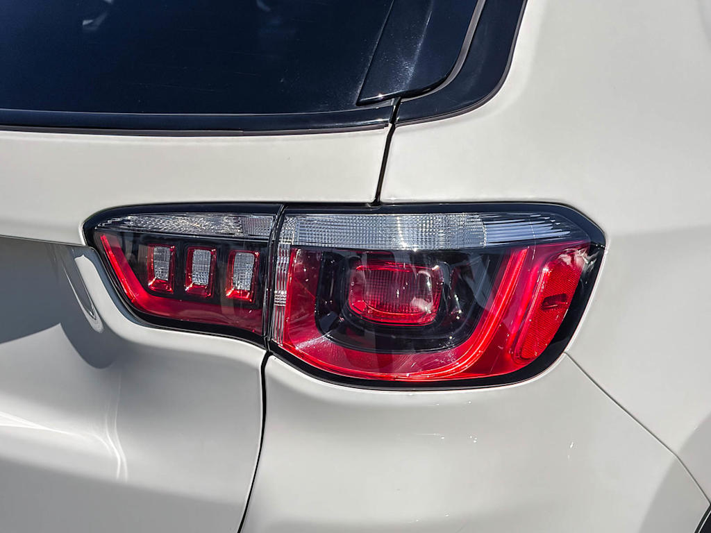 Thumbnail: 2019 Jeep Compass - 19