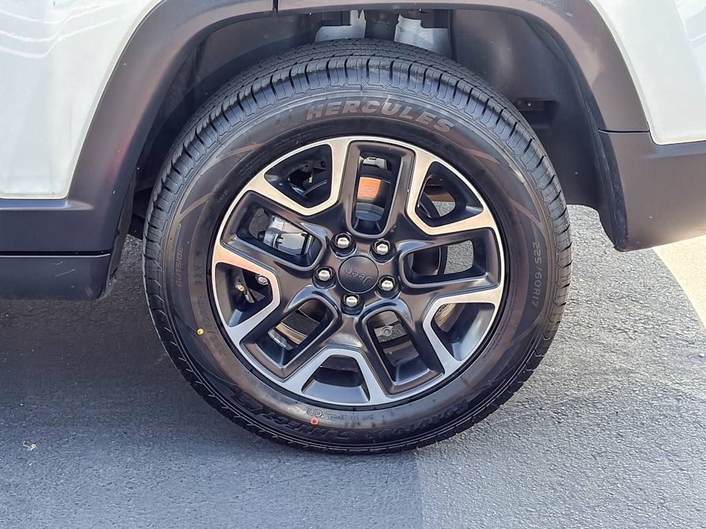 Thumbnail: 2019 Jeep Compass - 20