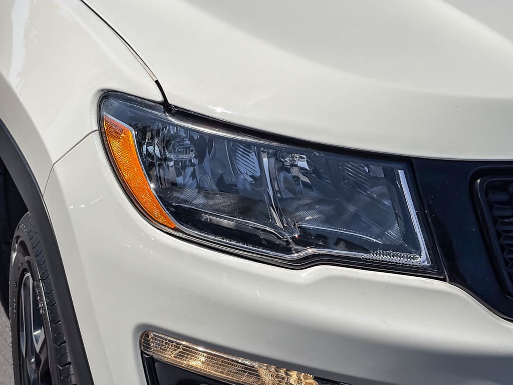 Thumbnail: 2019 Jeep Compass - 18