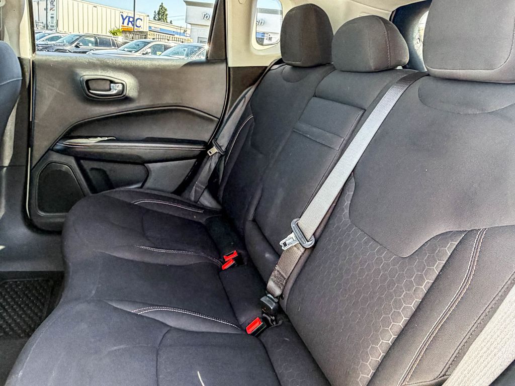 Thumbnail: 2019 Jeep Compass - 11