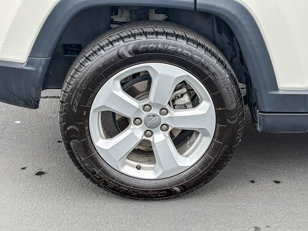 Thumbnail: 2018 Jeep Compass - 20