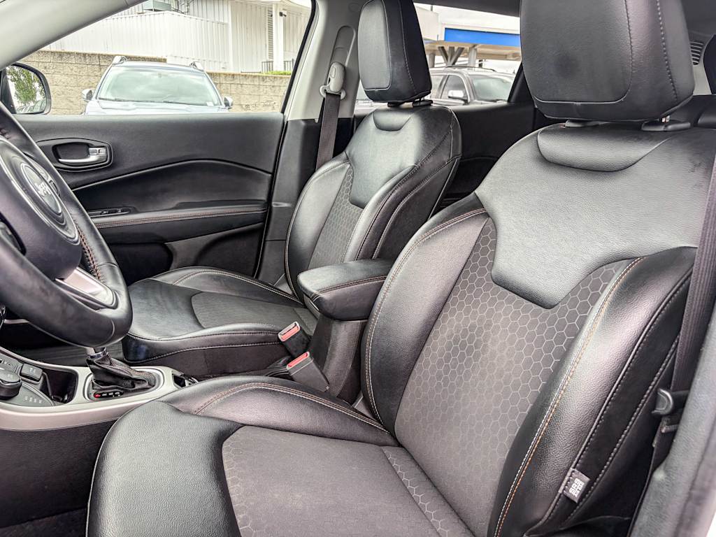 Thumbnail: 2018 Jeep Compass - 10